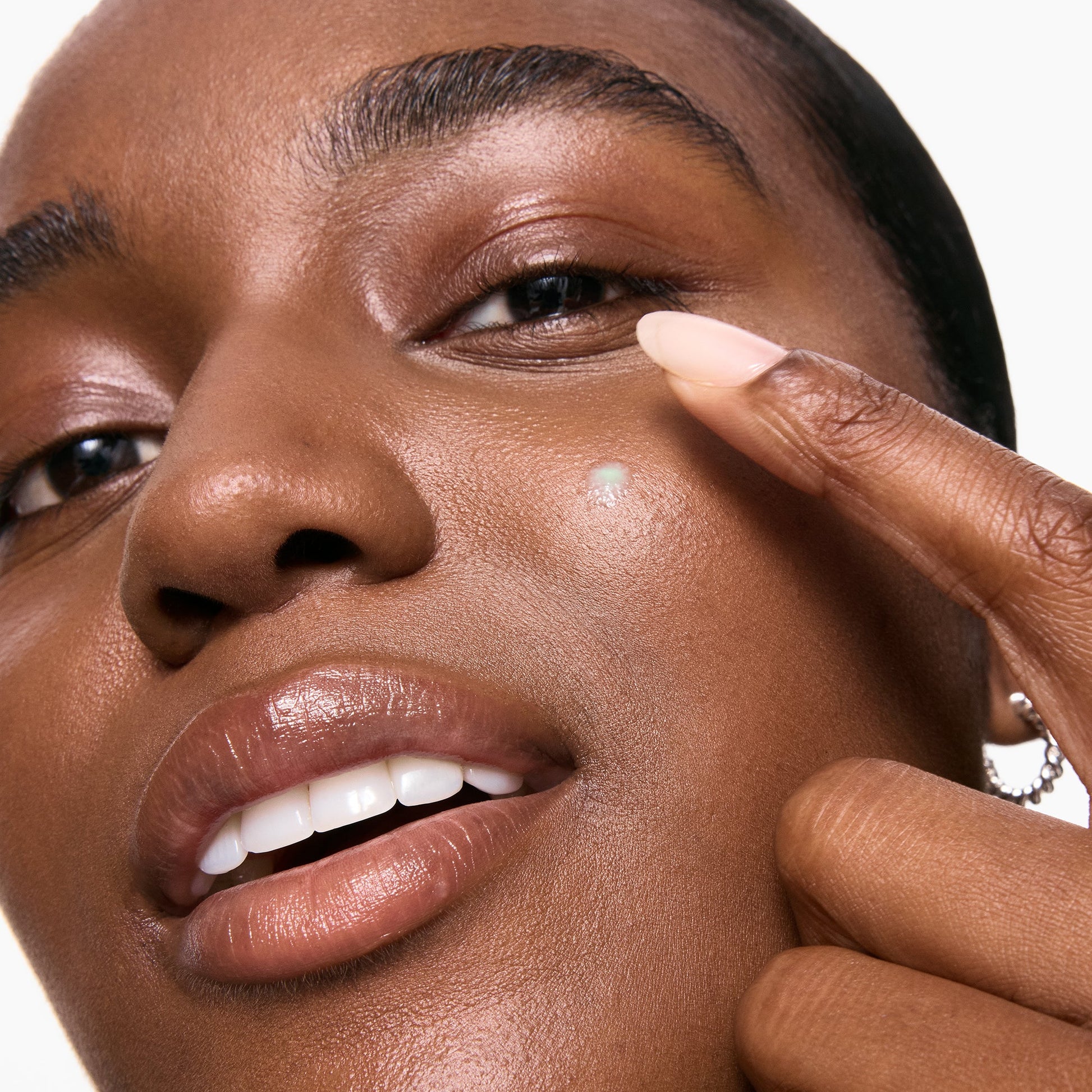 succinic-acid-acne-treatment-g2 SuccinicAcidTreatment_ModelGoopMacro_2000x2000_e7ad5946-f3be-4df1-af81-44a1aca395ef.jpg